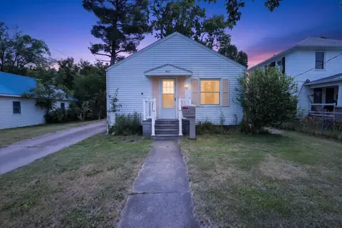 407 N 15th St, Niles, MI 49120