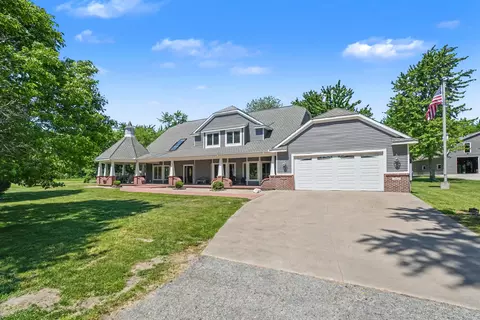 1662 66th St, Ganges, MI 49408