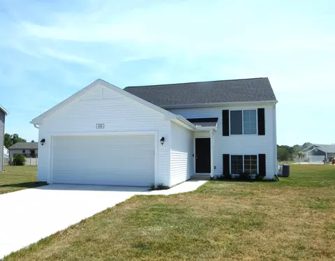 670 Manorwood Cir, Benton, MI 49022