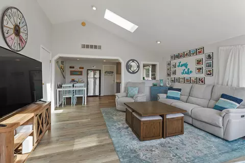 Living - 10333 Walnut Dr, Fabius, MI 49093 photo 3 of 5