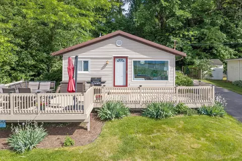 Exterior - 10333 Walnut Dr, Fabius, MI 49093 photo 6 of 8
