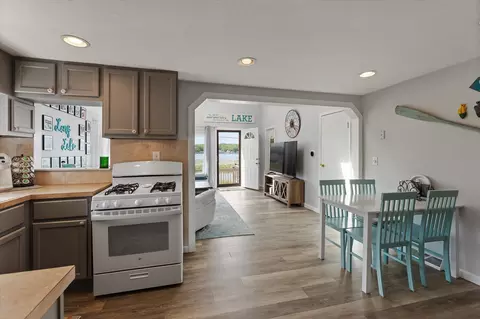 Kitchen - 10333 Walnut Dr, Fabius, MI 49093 photo 2 of 4
