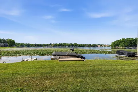 Exterior - 10333 Walnut Dr, Fabius, MI 49093 photo 4 of 8