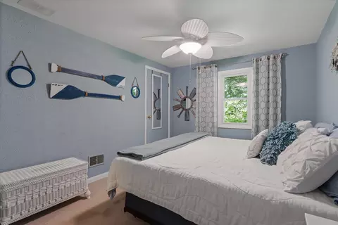 Bedroom - 10333 Walnut Dr, Fabius, MI 49093 photo 2 of 6