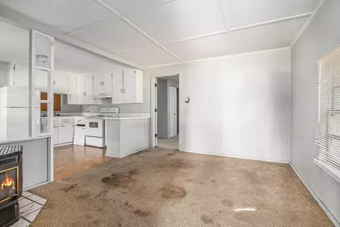 Living - 1005 E Front St, Buchanan, MI 49107 photo 1 of 2