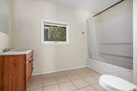 Bath - 1005 E Front St, Buchanan, MI 49107 photo 1 of 1