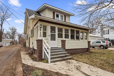 413 S 15th St, Niles, MI 49120