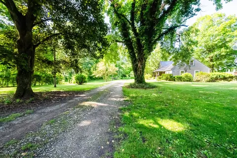 5594 Pokagon Rd, Berrien, MI 49103