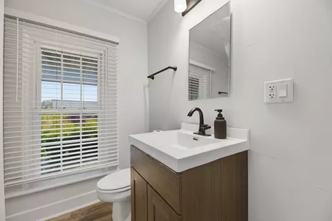 Bath - 3223 Dunning St, Howard, MI 49031 photo 2 of 4