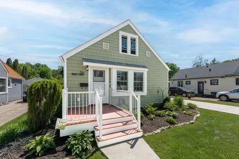 514 Edgell St, South Haven, MI 49090
