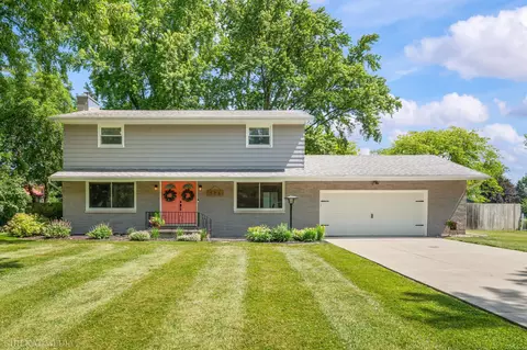 575 Lonesome Pine Trl, St. Joseph, MI 49085