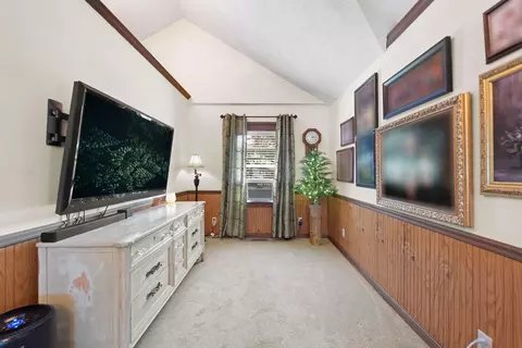 Entry Way - 2 E Ash St E, Three Oaks, MI 49128 photo 6 of 7