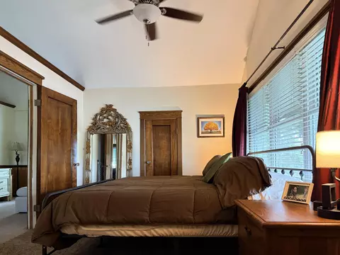 Bedroom - 2 E Ash St E, Three Oaks, MI 49128 photo 3 of 4