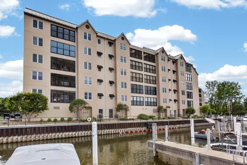 250 Water St UNIT ST, St. Joseph, MI 49085