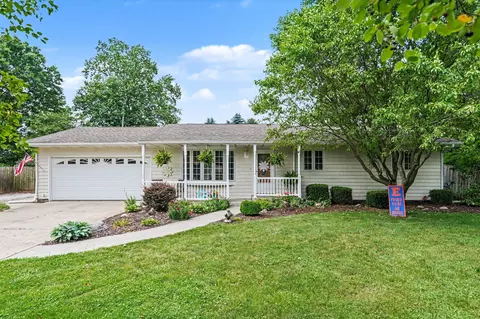 24064 Redfield St, Ontwa, MI 49112