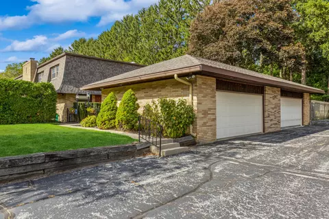 2727 S Lakeshore Dr UNIT ST, St. Joseph, MI 49085