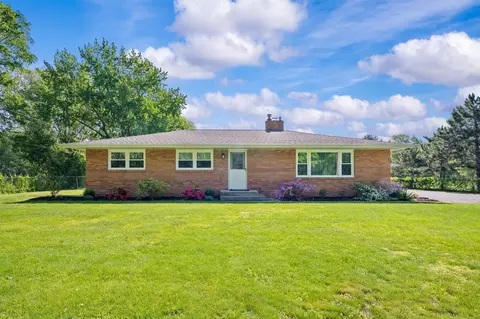 2225 Maple Path, Shoreham, MI 49085