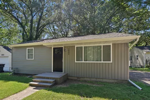 1052 Woodward Ave, St. Joseph, MI 49022
