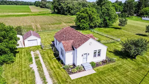 4025 River Rd, Sodus, MI 49126