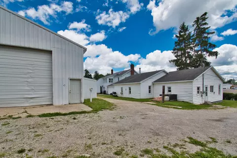 Exterior - 931 Cherry St, Niles, MI 49120 photo 4 of 8