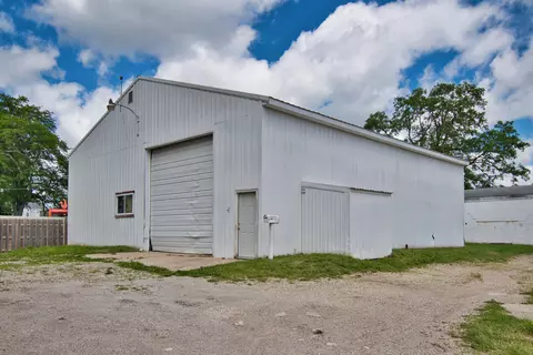 Exterior - 931 Cherry St, Niles, MI 49120 photo 2 of 8