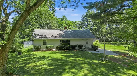 229 Hartman Rd, Niles, MI 49120