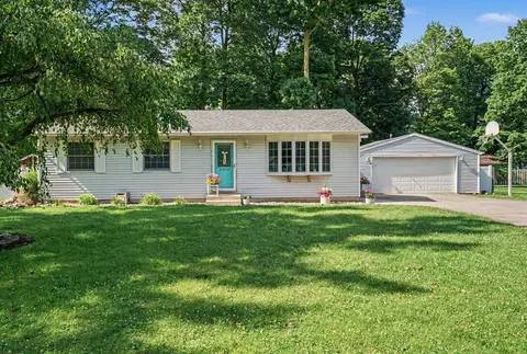 21650 Maple Glen Dr, Mason, MI 49112