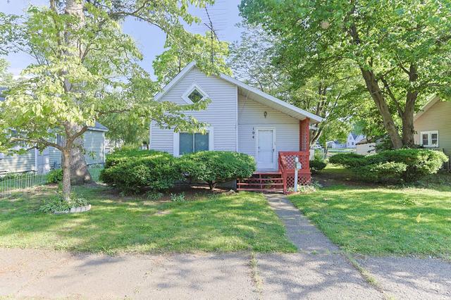 104 Clyborn St, Dowagiac, MI 49047