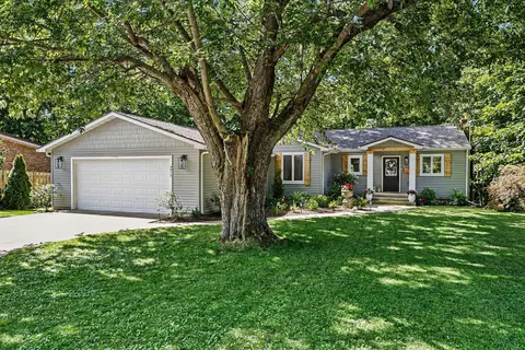 3010 Bonnie Ln, St. Joseph, MI 49085