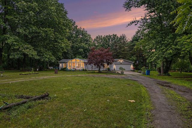 4448 E River Rd, Buchanan, MI 49107