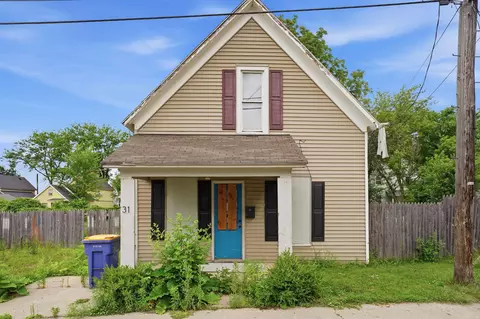 31 Mathews Ct NE, Grand Rapids, MI 49505