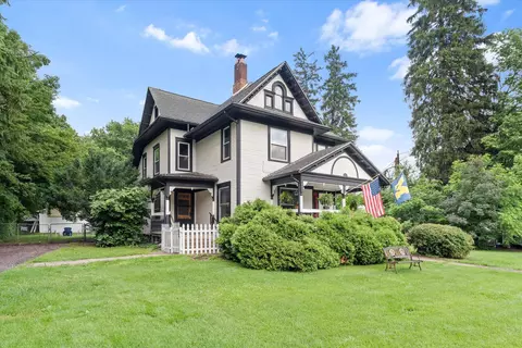 110 N O Keefe St, Cassopolis, MI 49031