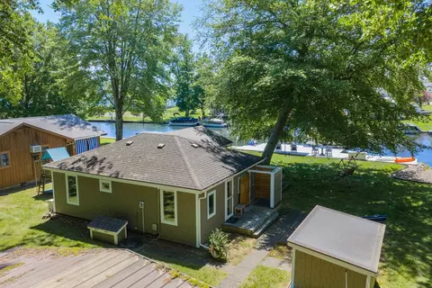 Exterior - 61626 Lagoon Dr, Penn, MI 49031 photo 14 of 14