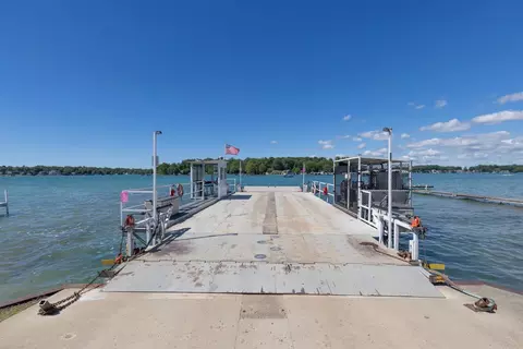 Exterior - 61626 Lagoon Dr, Penn, MI 49031 photo 13 of 14