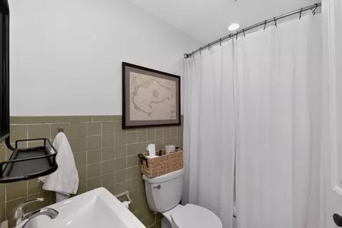Bath - 61626 Lagoon Dr, Penn, MI 49031 photo 1 of 1