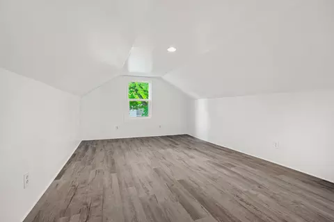 Bedroom - 220 E James St, Lawrence, MI 49064 photo 3 of 3
