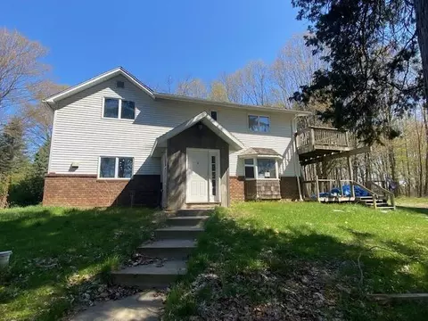 1139 59th St, Columbia, MI 49056