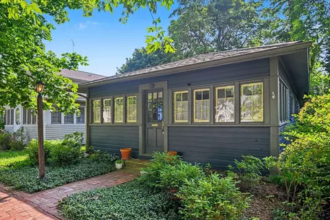 440 Park Ave, South Haven, MI 49090