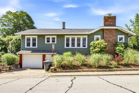 2501 Lakeview Ave, St. Joseph, MI 49085