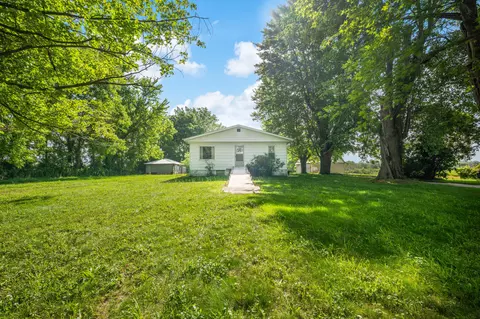 3709 Michael Rd, Eau Claire, MI 49111