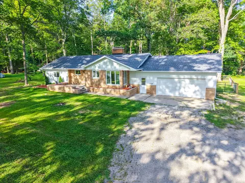 12449 California Rd, Weesaw, MI 49125
