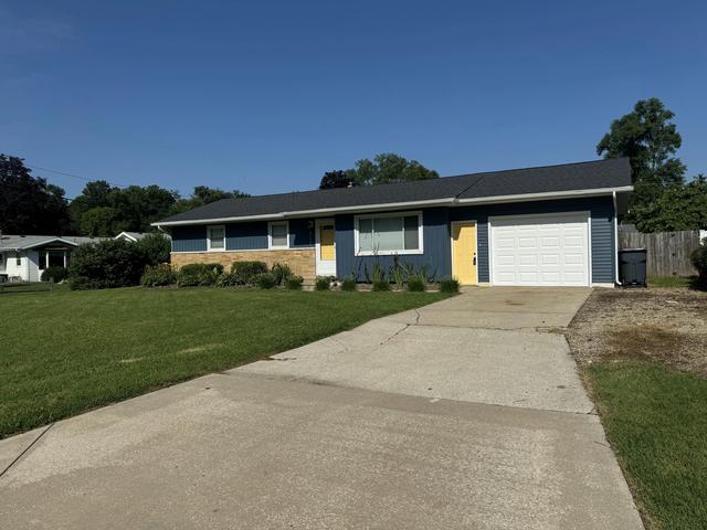 317 E Washington St, Berrien Springs, MI 49103