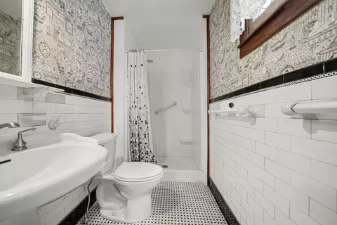 Bath - 380 Centreville Rd, Constantine, MI 49042 photo 5 of 7