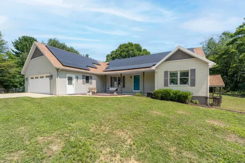 87 67th St, Casco, MI 49090