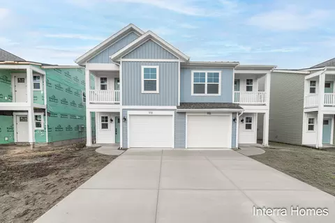 916 Indiana Ave UNIT SOUTH, South Haven, MI 49090