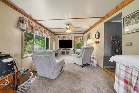 Living - 829 E Wagner Rd, Buchanan, MI 49107 photo 2 of 2