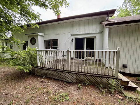 Exterior - 210 E Ash St, Three Oaks, MI 49128 photo 4 of 7