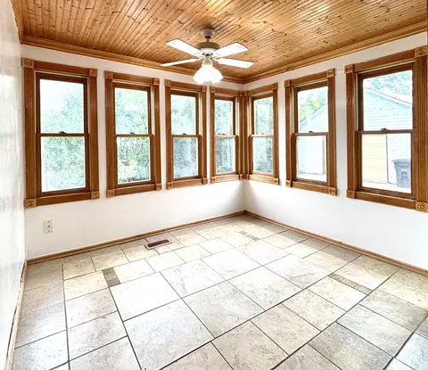 Exterior - 210 E Ash St, Three Oaks, MI 49128 photo 2 of 7