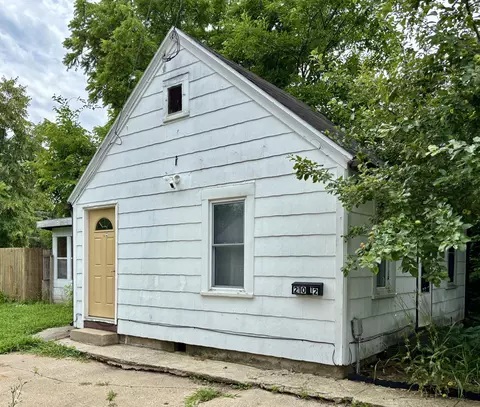 Exterior - 210 E Ash St, Three Oaks, MI 49128 photo 5 of 7