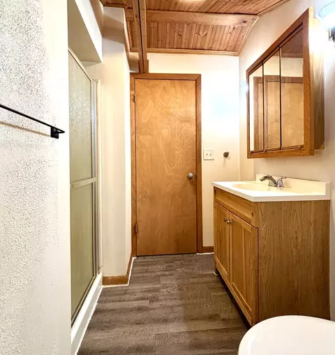 Bath - 210 E Ash St, Three Oaks, MI 49128 photo 1 of 4